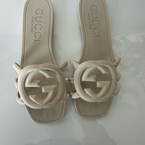 Gucci Women's Beige Sandals - Size 39